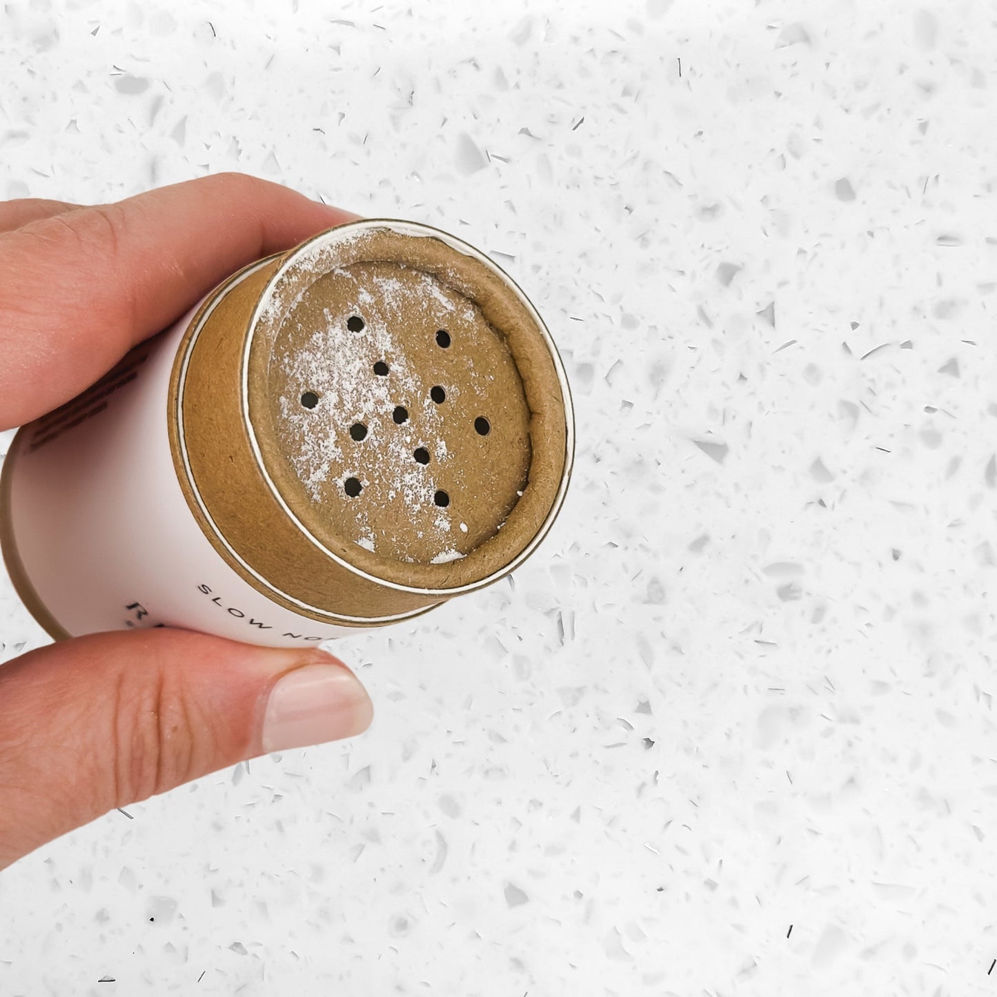 Refresh - Natural Dry Shampoo (Scented) - Marilyn's Marketplace